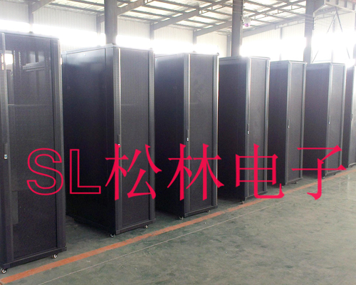 網(wǎng)絡(luò)機(jī)柜-14